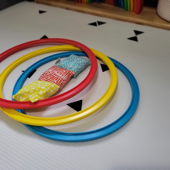 Lovevery - Picture 1 of 2